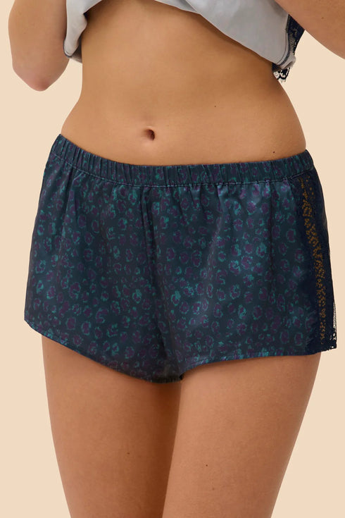 Simone Perele 23H Satin Secrets Short